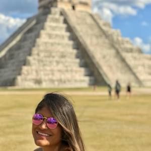 Meet your Posher, Maria paula